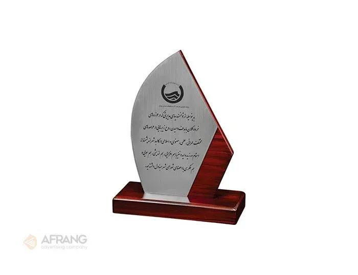 تندیس چوبی 615