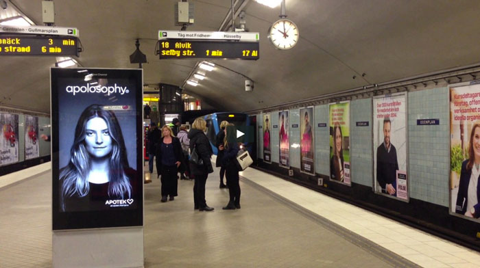 تبلیغات در مترو